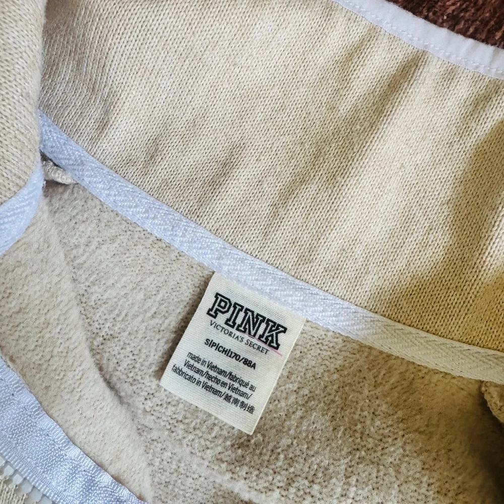 🏔️ Pink Sweater - Picture 2 of 6